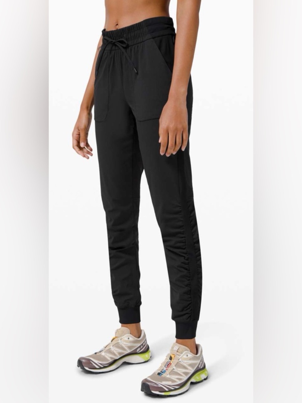 Lululemon Beyond the Studio Jogger
Black size 10